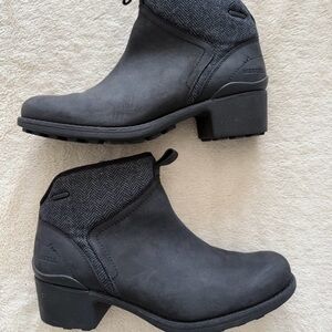 Women’s Merrell Chateau II Boots Size 11